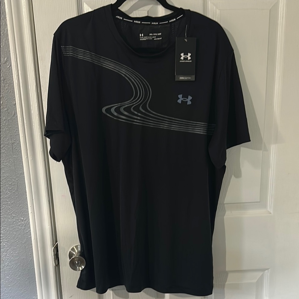 Under Armour Black Short CoolSwitch Sleeve Athletic‎ Tee